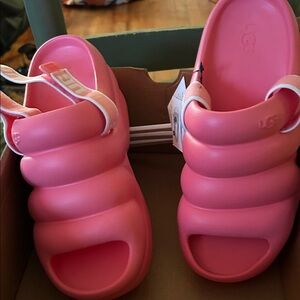 UGG Kids Vibrant Pink Slide Sandals